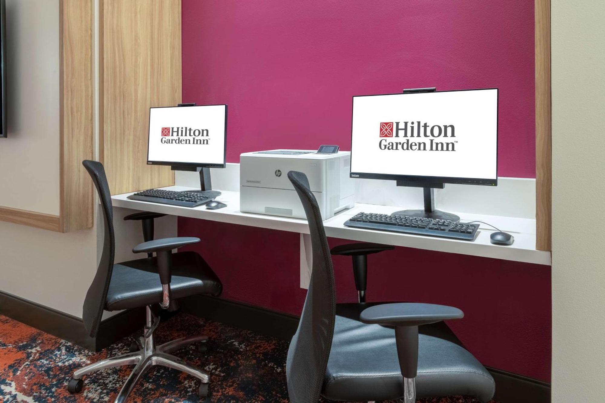 Hilton Garden Inn Лонгмънт Екстериор снимка