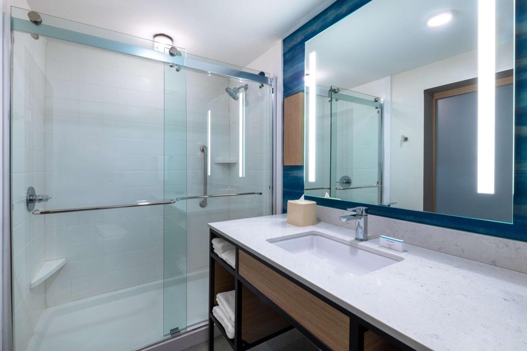 Hilton Garden Inn Лонгмънт Екстериор снимка