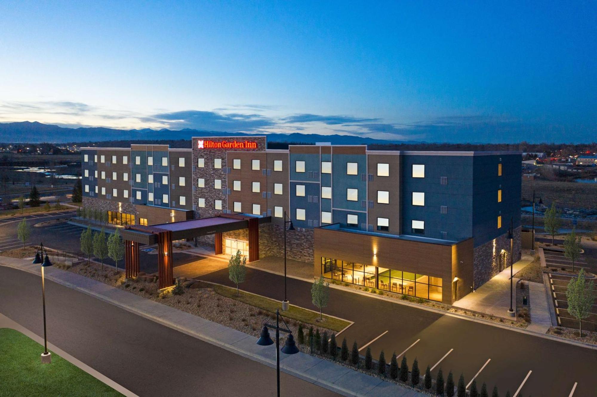 Hilton Garden Inn Лонгмънт Екстериор снимка