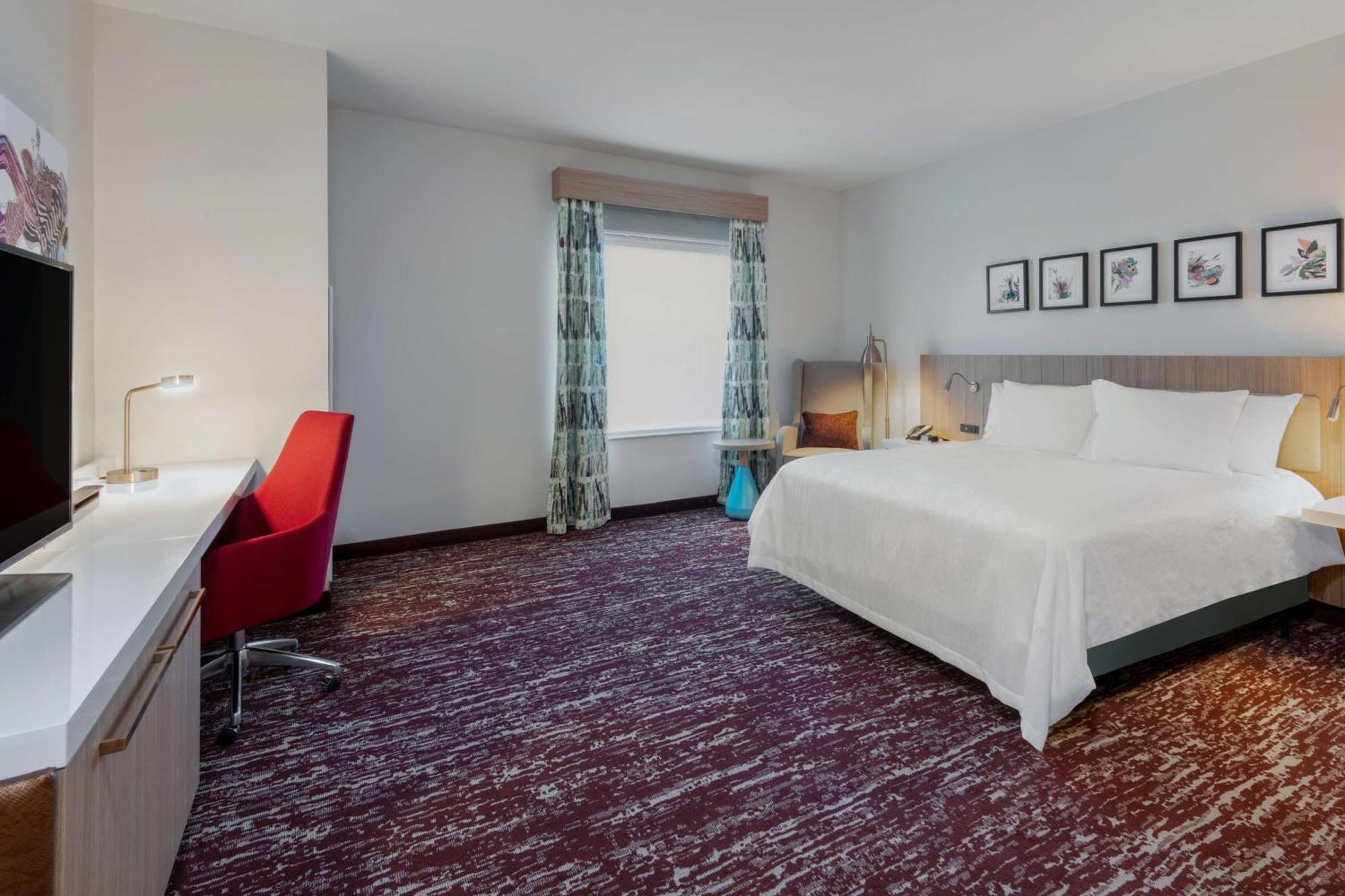 Hilton Garden Inn Лонгмънт Екстериор снимка