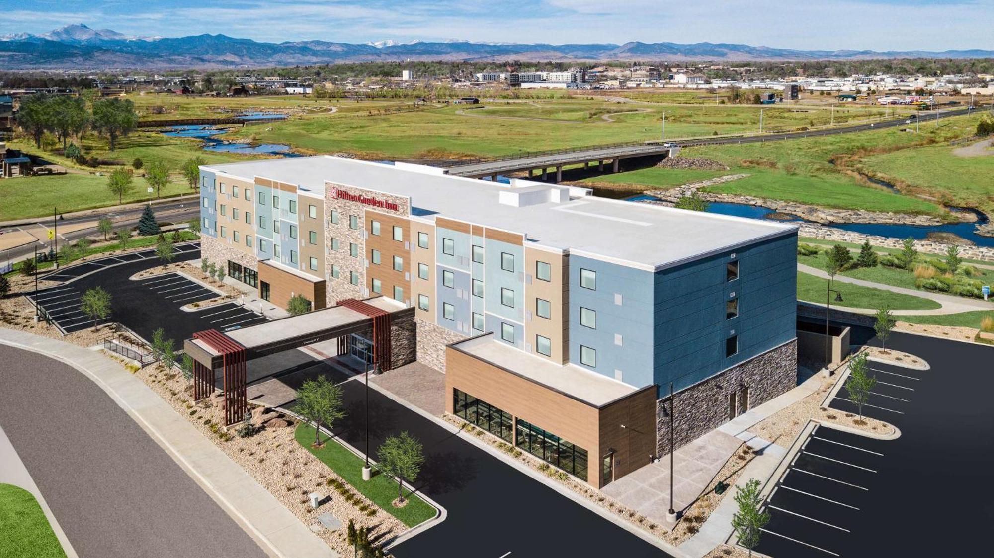 Hilton Garden Inn Лонгмънт Екстериор снимка